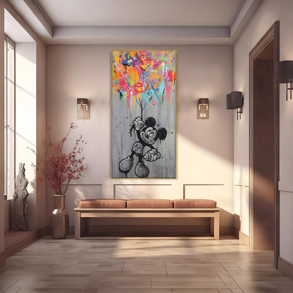 Tablou canvas cu tablou canvas cu mickey mouse si baloane, in rama de aluminiu auriu